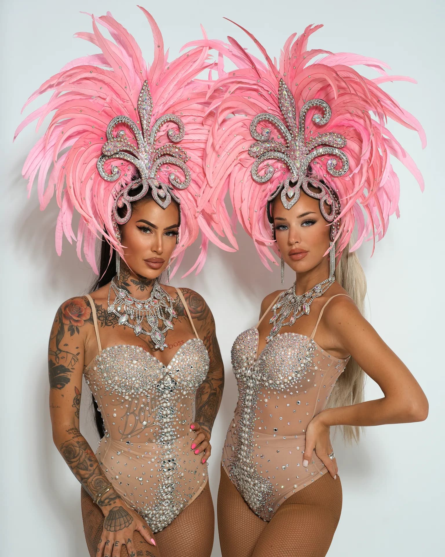 Danseuses de cabaret — Savage Girls Prod